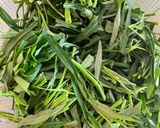 Foto langkah ke 1 dari resep Tumis Kangkung Kuah Kental Simple.