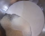 Foto langkah ke 1 dari resep Es Kelapa Muda (KW) Sirup Gula Aren 🥥.