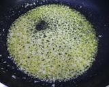 A picture of step 2 of Garlic Fried Rice (Ninniku Yakimeshi).