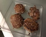 Une image de l'étape 13 de Hamburgers à l'oignon rouge, carotte, ail et parmesan.