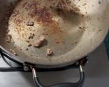 Foto del paso 4 de la receta: Huevos Revueltos, Bistec y Frijoles Negros Refritos