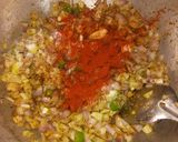 A picture of step 4 of Pyaz ki kachori.