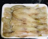 Hình bước làm 1 của món Cá đùi gà chiên giòn