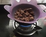 હોટ મિલ્ક વિથ ચોકલેટ ચિપ્સ (Hot milk with chocolate chip recipe in Gujarati) રેસીપી સ્ટેપ2ફોટો