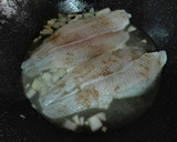 Foto del paso 5 de la receta: Filetes de panga con pimientos