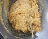 A picture of step 1 of Anjeer Halwa.