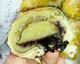 Foto langkah ke 8 dari resep Bolen Pisang Coklat Keju.