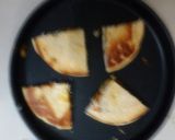 A picture of step 8 of Pocket pizza.