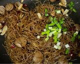 Foto langkah ke 4 dari resep Bihun Jagung Kecap Plus Bakso.