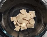 Une image de l'étape 1 de Mousse au chocolat blanc vanille.