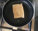 A picture of step 3 of Cinnamon French Toast.
