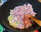 Foto langkah ke 2 dari resep Ayam tumis kecap.