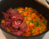 Foto del paso 3 de la receta: Guiso de aguja de ternera con pasta