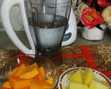 A picture of step 1 of MANGO & PINEAPPLE JUICE juice.