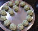 A picture of step 3 of Healthy broccoli paneer coins.