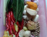Foto langkah ke 2 dari resep Ayam Masak Bumbu Komplit Ala Hajatan.