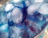 A picture of step 1 of Blue Hawaii.