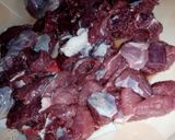 A picture of step 2 of Mughlai Boti Qorma.