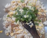 Foto langkah ke 2 dari resep Nasi Goreng Mentega.