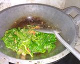 Foto langkah ke 4 dari resep Tumis daun singkong.