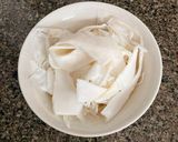 Hình bước làm 1 của món Canh Măng Chua Nấu Cá Cơm