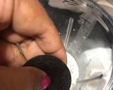 A picture of step 1 of Oreo Milkshake.