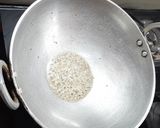 A picture of step 1 of Sabudana Khichri.