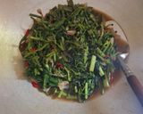 Foto langkah ke 4 dari resep Tumis Kangkung.