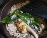 Foto langkah ke 5 dari resep Soto daging kuah santan.