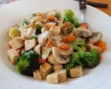 A picture of step 4 of Stir fry Tofu n' Veggies.