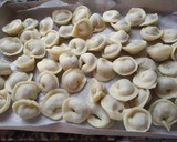 Foto del paso 4 de la receta: Capelletis de pollo y carne con salsa de Roquefort