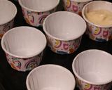 Foto langkah ke 5 dari resep Chiffon Cupcake Tape Keju (putih telur).