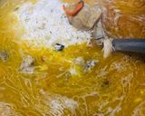 A picture of step 4 of Chicken Pulao.