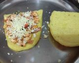 A picture of step 10 of Italian paneer grill kulcha.