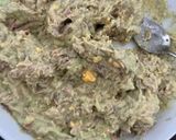 Foto del paso 3 de la receta: Huevos rellenos de crema de aguacate con caballa