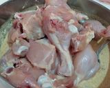 A picture of step 4 of Murgh pulao.