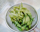 Foto langkah ke 2 dari resep Cruchy Boiled Edamame.