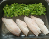 Foto del paso 13 de la receta: Filetes de gallineta al horno con crema de soja y alioli