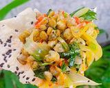Hình bước làm 4 của món Hến xào xúc bánh tráng