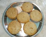 आटा मिनी केक (Aata mini cake recipe in Hindi) रेसिपी चरण 6 फोटो