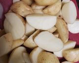 Foto del paso 1 de la receta: Papitas crambay salteadas