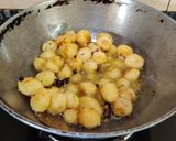 A picture of step 4 of ALOO DO PYAZA..