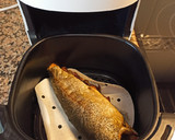 Foto del paso 2 de la receta: Trucha asalmonada rellena de jamón en Airfryer