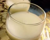 A picture of step 1 of Sweet Lassi.