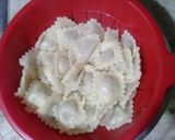 Foto del paso 3 de la receta Ravioles con boloñesa!!!😃👌