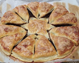 Foto del paso 5 de la receta: Girasol de hojaldre con chocolate y glaseado
