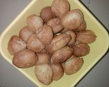 A picture of step 7 of Easy Doughnuts.