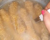 A picture of step 3 of Rajasthani gatte ki sabzi.