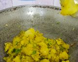 A picture of step 2 of Masala Sandwich.