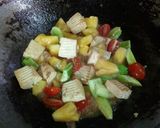 รูปขั้นตอนการทำที่ 5 ของ ผัดเปรี้ยวหวานเต้าหู้อ่อน